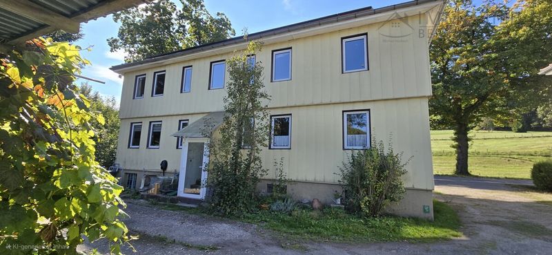 TEILVERMIETETES DREIFAMILIENHAUS
++IDEAL FÜR HANDWERKER++